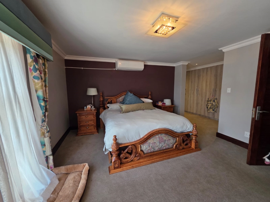 4 Bedroom Property for Sale in Woodland Hills Free State